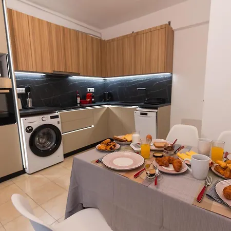 Retreat & Cozy Nest Apartment *